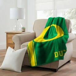 NCAA Oregon Ducks Green Yellow Fleece Blanket