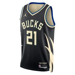 Alternative view of Milwaukee Bucks Jrue Holiday Statement Edition Black NBA Jersey